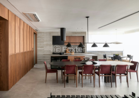 Image 32 - 589552