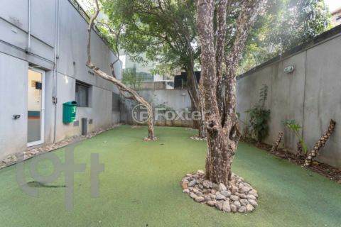 Image 32 - 1000816