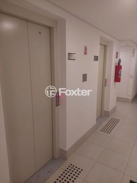 Image 50 - 1007805