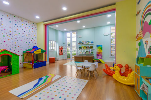Image 74 - 1017281