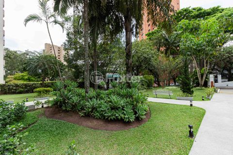 Image 21 - 315008