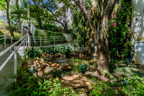 Image 42 - 501712