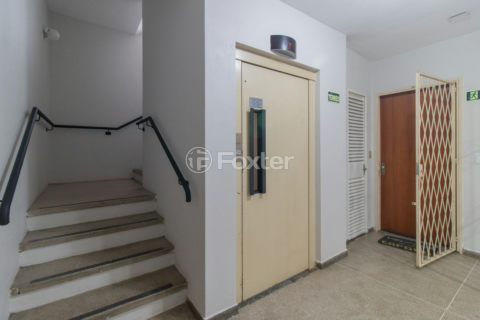 Image 37 - 849821