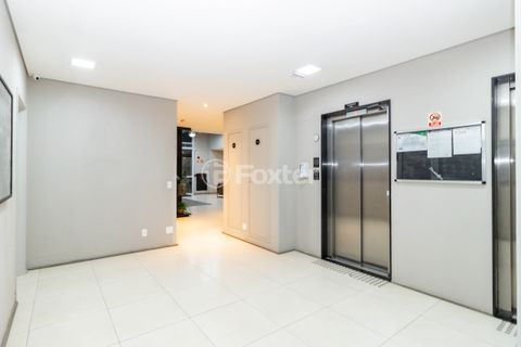 Image 34 - 1007043