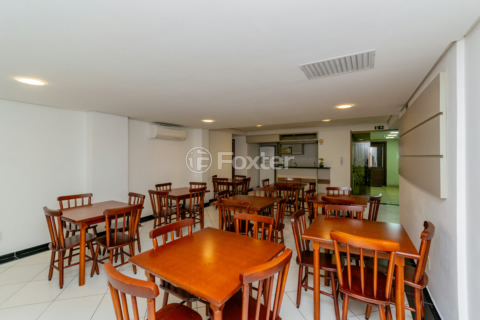 Image 35 - 1004142