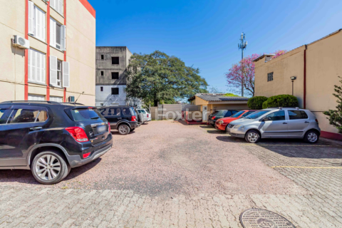 Image 30 - 100136