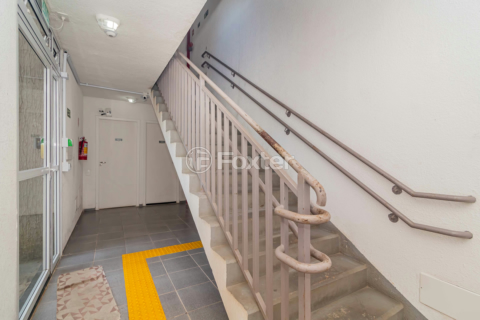 Image 31 - 1002031