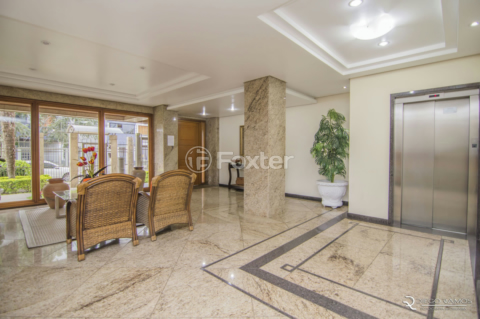 Image 35 - 973338