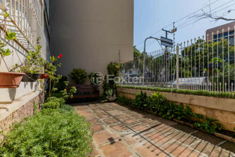 Image 32 - 990486