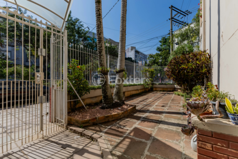 Image 31 - 990486