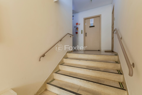 Image 36 - 990486