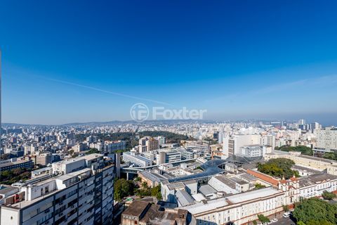 Image 44 - 747529