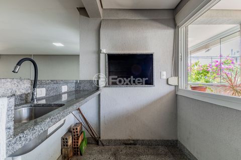 Image 22 - 895831