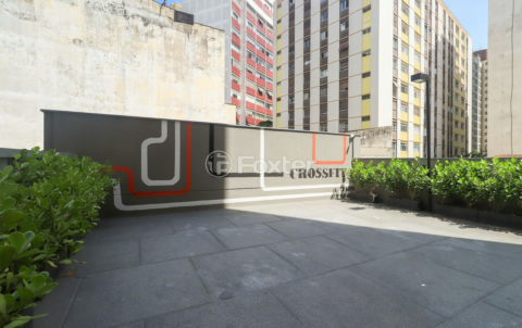 Image 47 - 888661