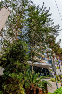 Image 25 - 956628