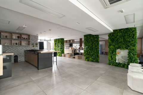 Image 29 - 317148