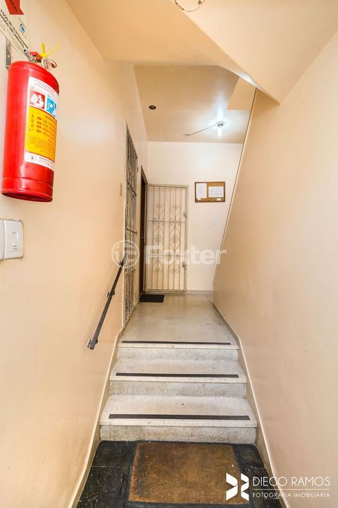 Image 36 - 833974