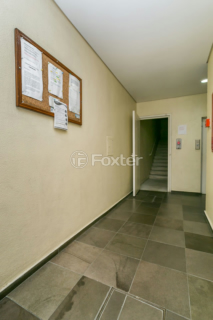 Image 23 - 203404