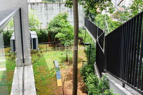 Image 34 - 371094