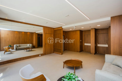 Image 33 - 1006865