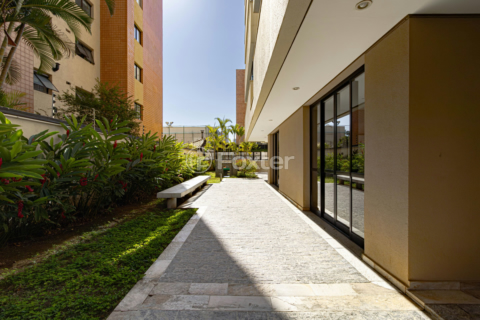 Image 68 - 1028850