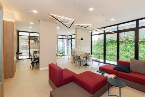 Image 19 - 586828