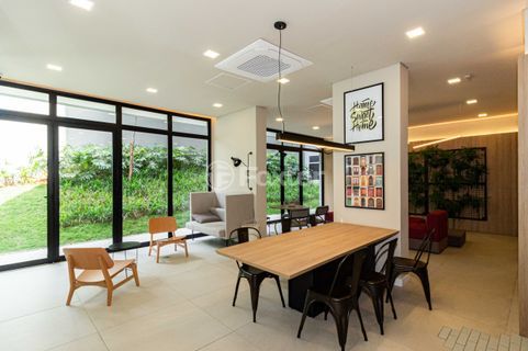 Image 22 - 586828