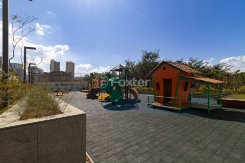 Image 73 - 883560