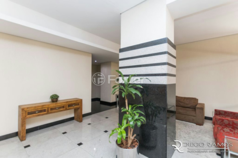 Image 39 - 986744