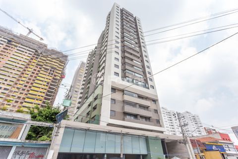 Image 30 - 1004119