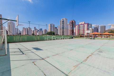 Image 51 - 647390