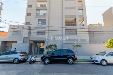 Image 17 - 867311