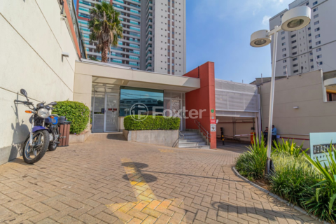 Image 39 - 993995
