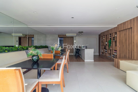 Image 32 - 993995