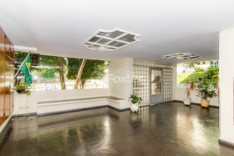 Image 26 - 319209