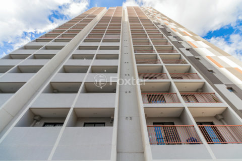 Image 10 - 730111