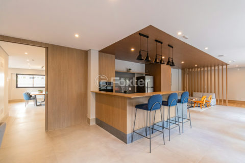 Image 33 - 730111