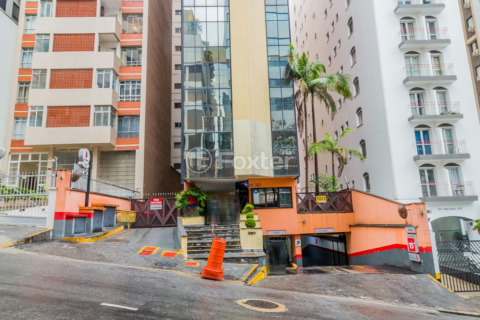 Image 6 - 650251