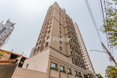 Image 11 - 898407