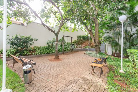 Image 71 - 1011241