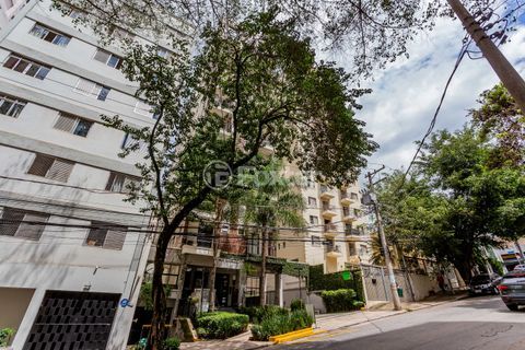Image 17 - 894847