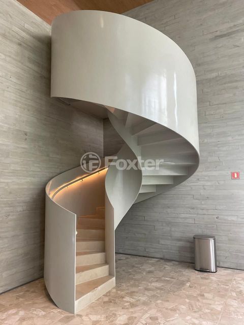 Image 35 - 1011768