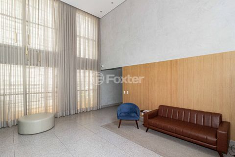 Image 21 - 993064