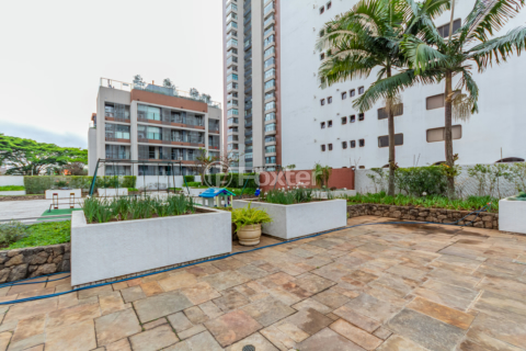 Image 65 - 812806