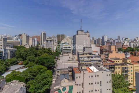 Image 26 - 758252