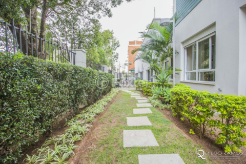 Image 68 - 1013761