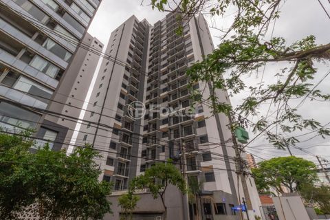 Image 33 - 1013303