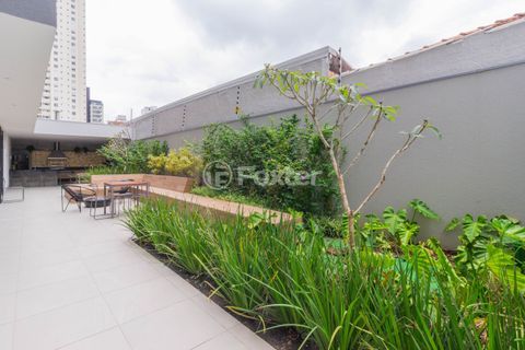 Image 40 - 1013303
