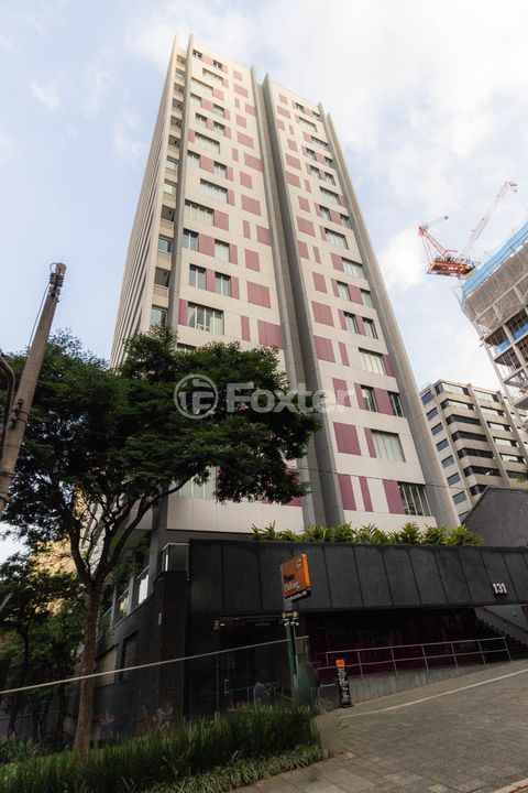 Image 16 - 865857