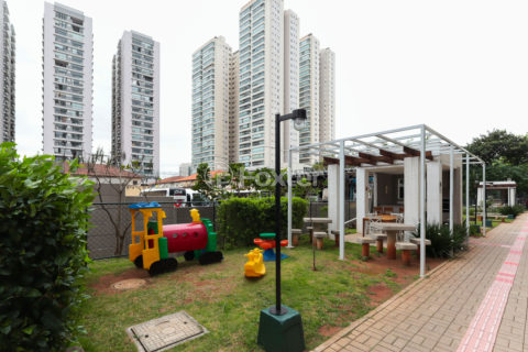 Image 22 - 1025262
